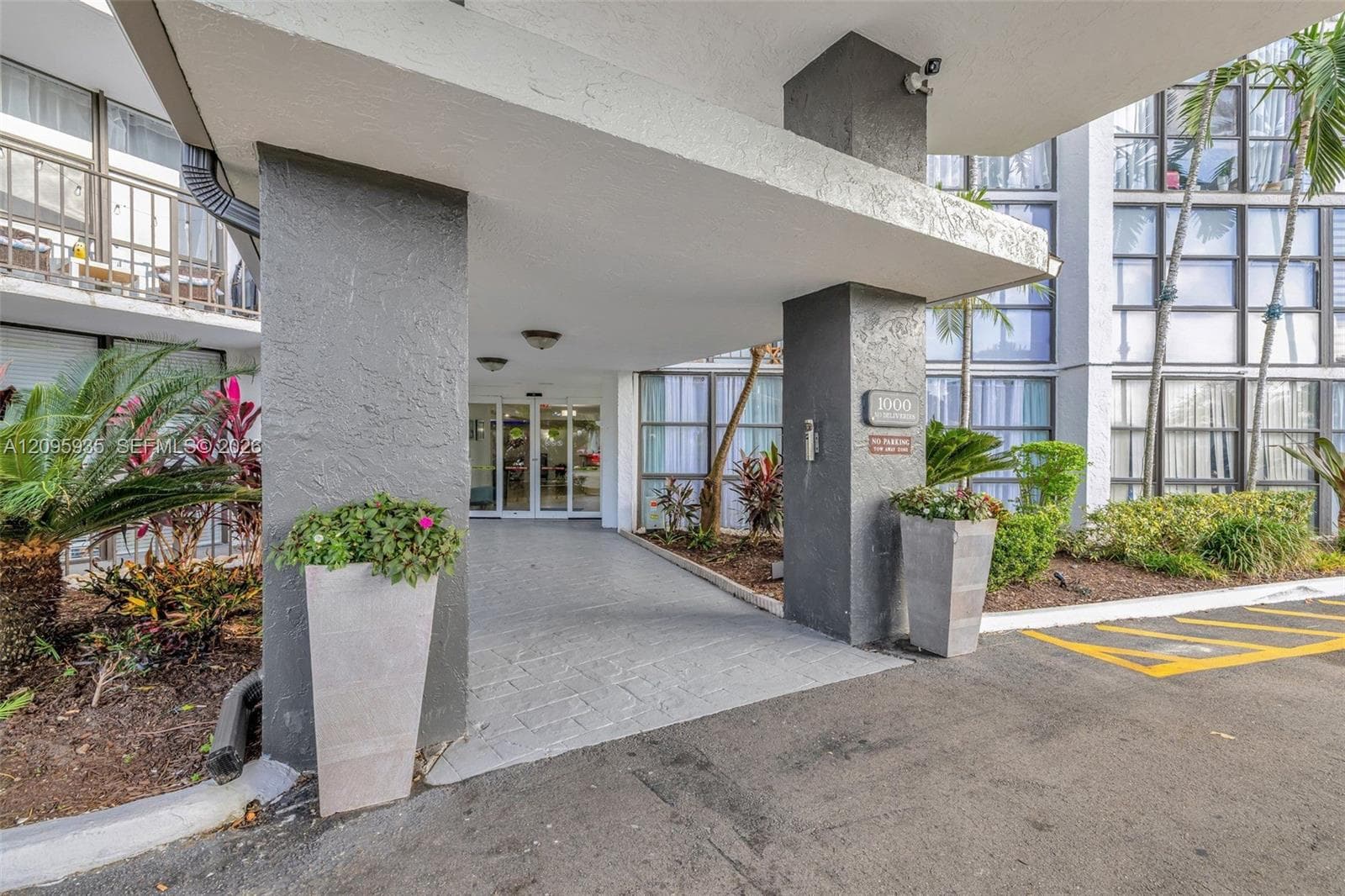 OCEANVIEW PARK CONDO · #715 in Hallandale Beach - Photo 77