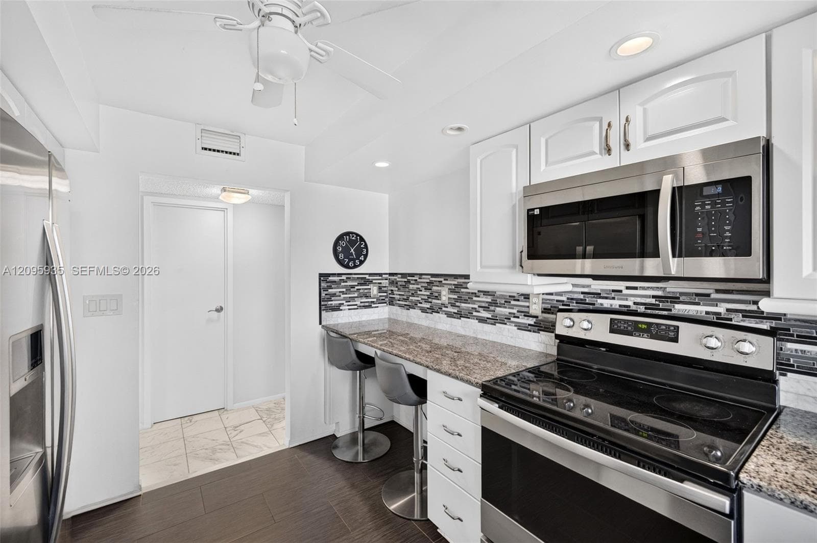 OCEANVIEW PARK CONDO · #715 in Hallandale Beach - Photo 20