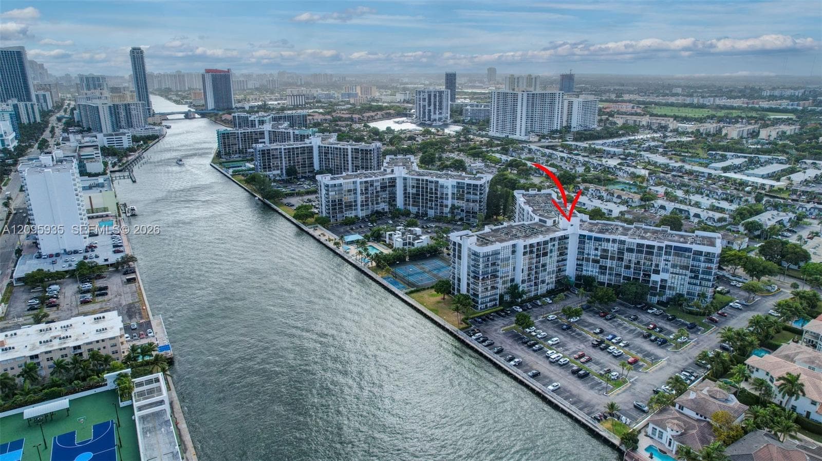OCEANVIEW PARK CONDO · #715 in Hallandale Beach - Photo 61