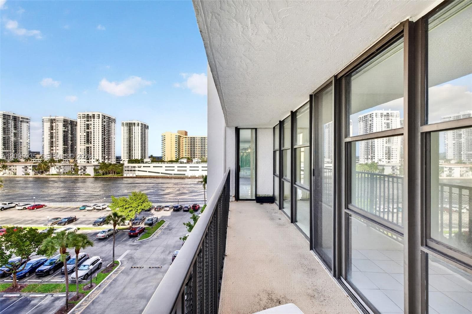 OCEANVIEW PARK CONDO · #715 in Hallandale Beach - Photo 38