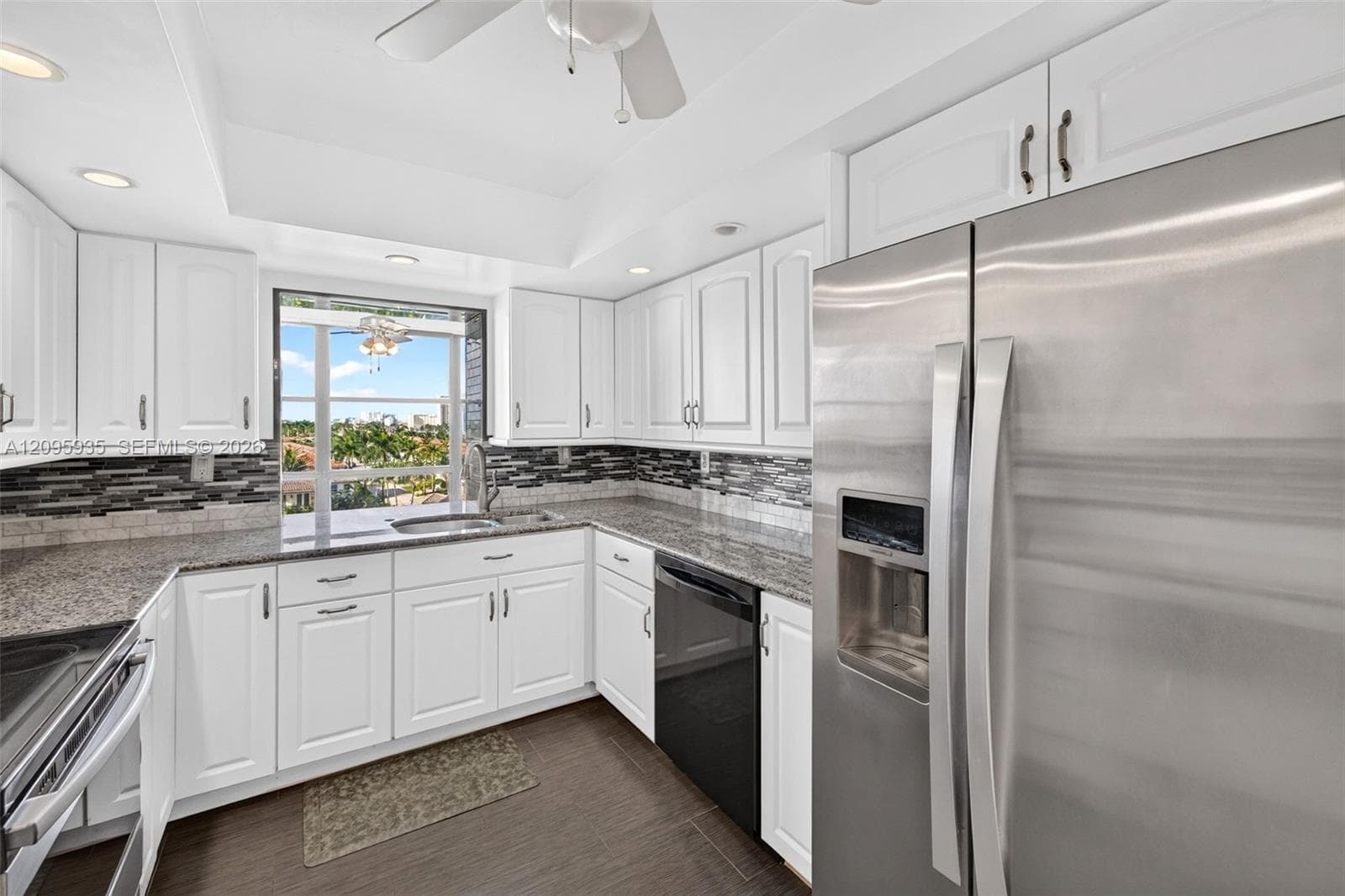 OCEANVIEW PARK CONDO · #715 in Hallandale Beach - Photo 18