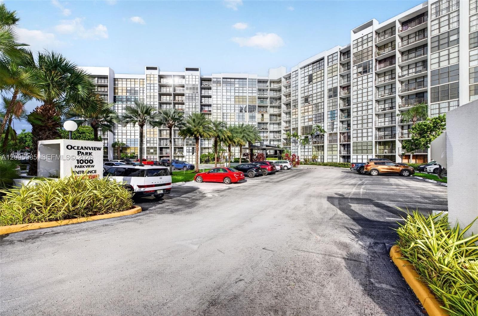 OCEANVIEW PARK CONDO · #715 in Hallandale Beach - Photo 51