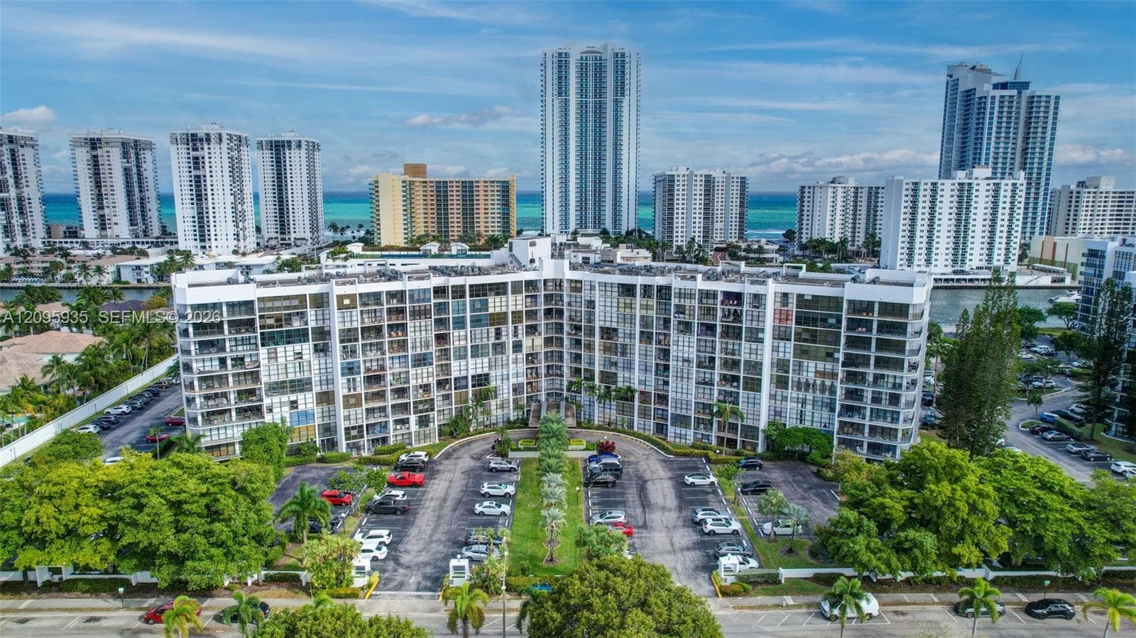 OCEANVIEW PARK CONDO · #715 in Hallandale Beach - Photo 54