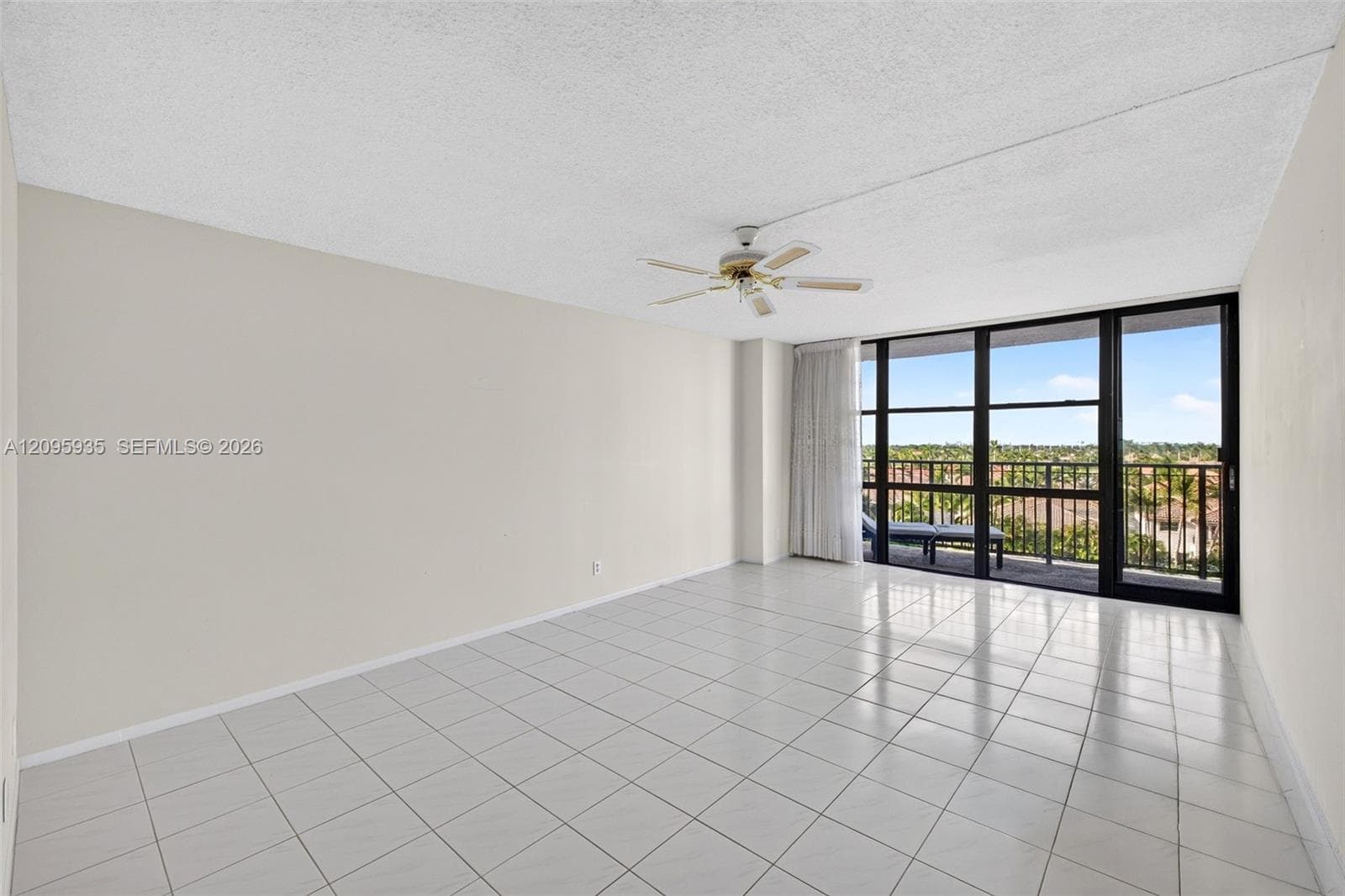 OCEANVIEW PARK CONDO · #715 in Hallandale Beach - Photo 21