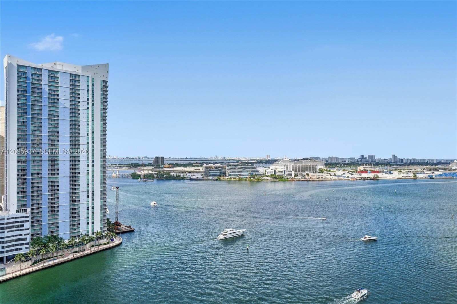 Asia Brickell Key · #1901 in Miami - Photo 42