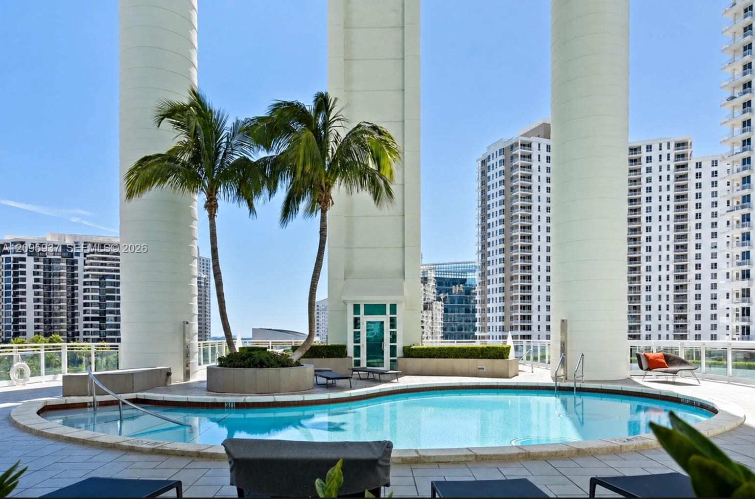 Asia Brickell Key · #1901 in Miami - Photo 46