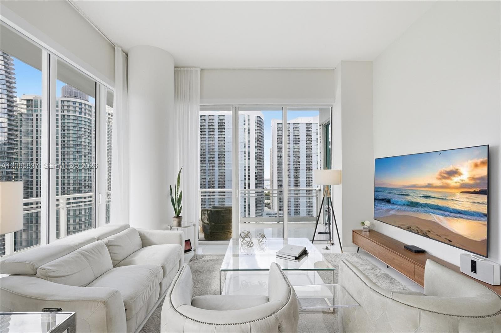 Asia Brickell Key · #1901 in Miami - Photo 17