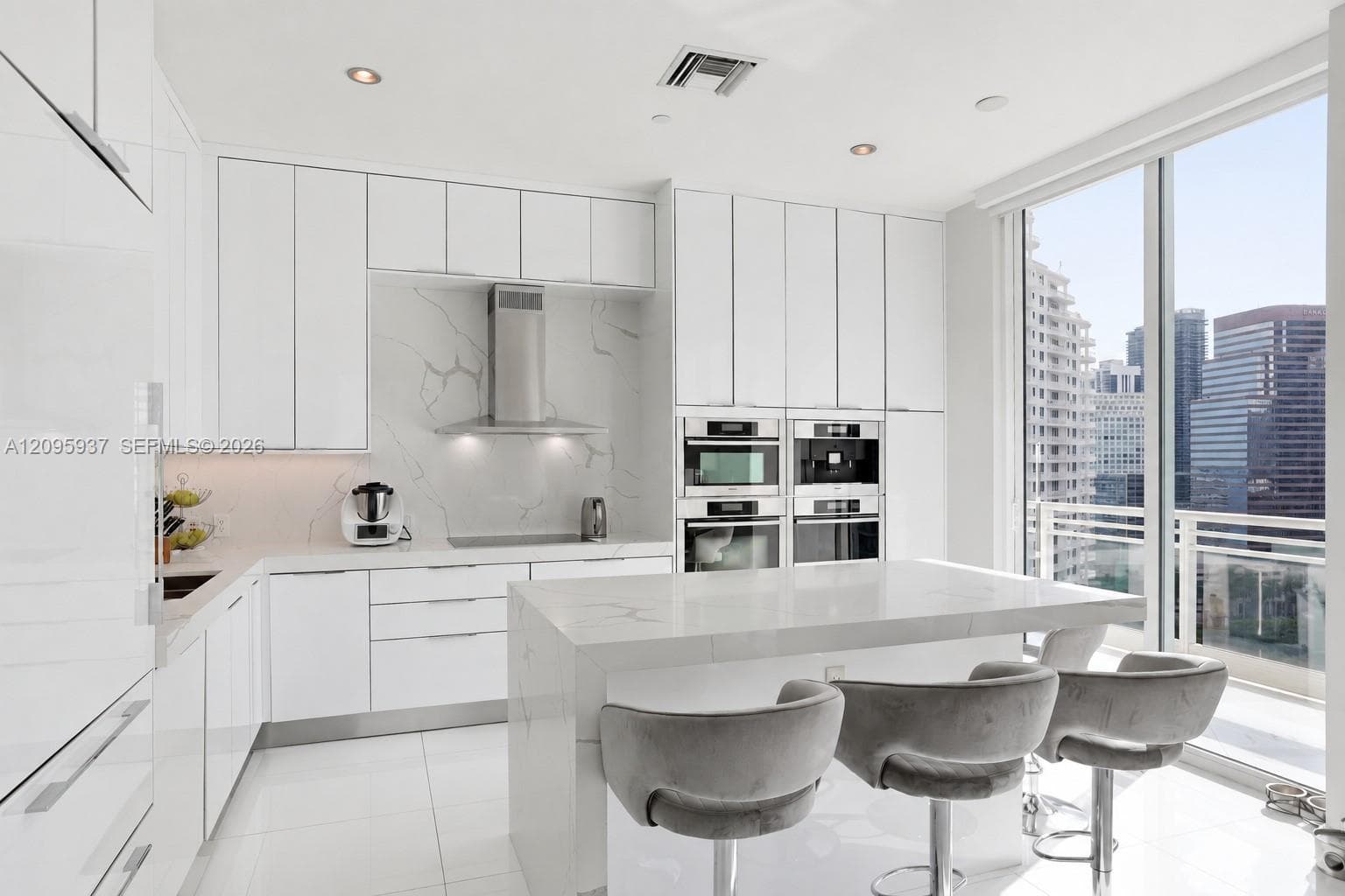 Asia Brickell Key · #1901 in Miami - Photo 22
