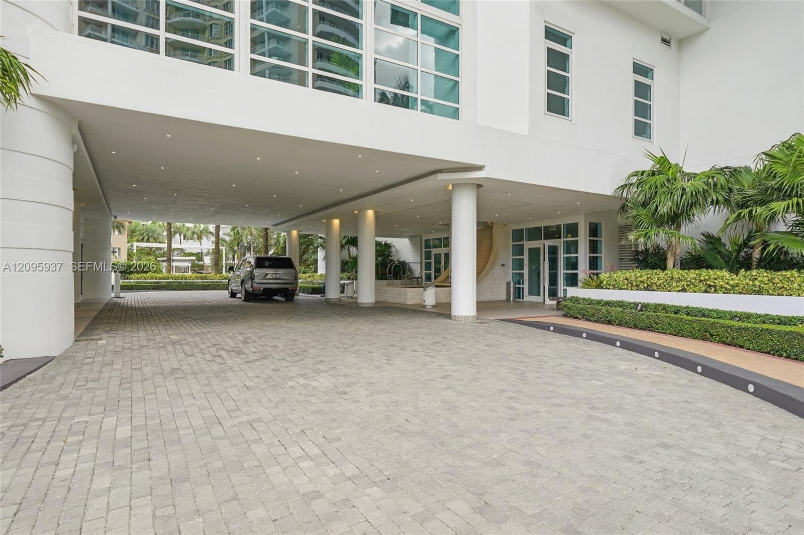 Asia Brickell Key · #1901 in Miami - Photo 5