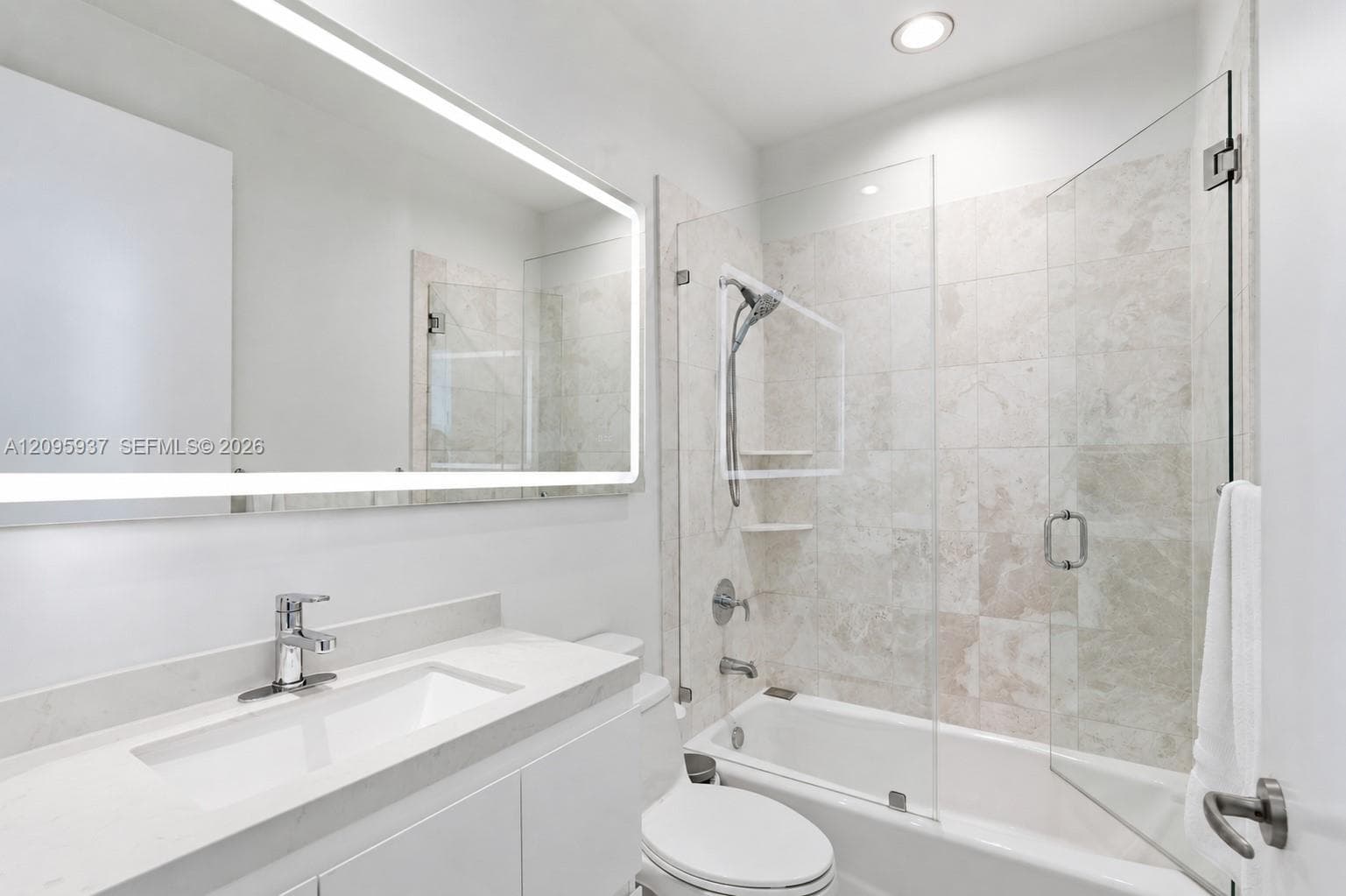 Asia Brickell Key · #1901 in Miami - Photo 37