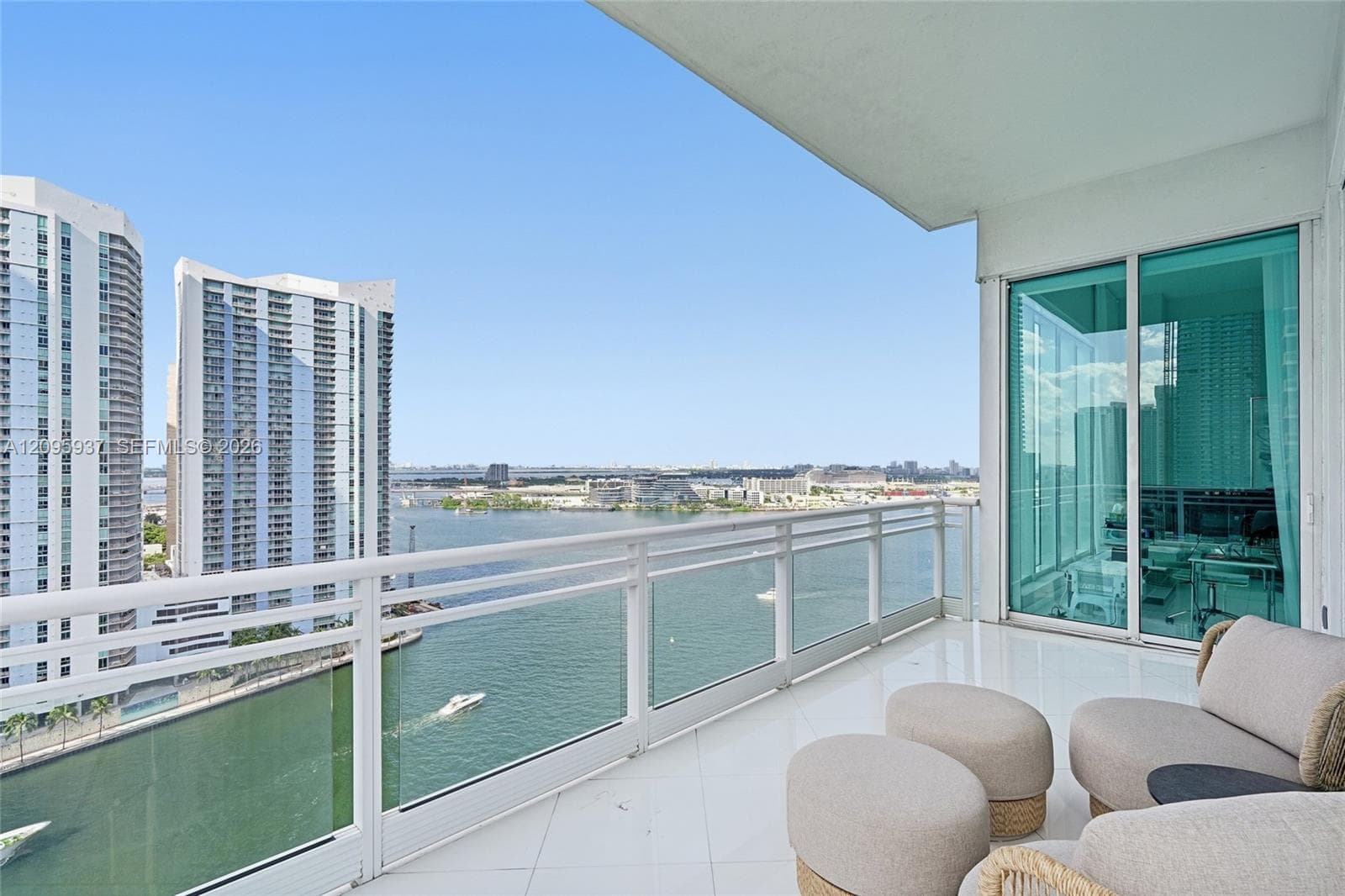 Asia Brickell Key · #1901 in Miami - Photo 39