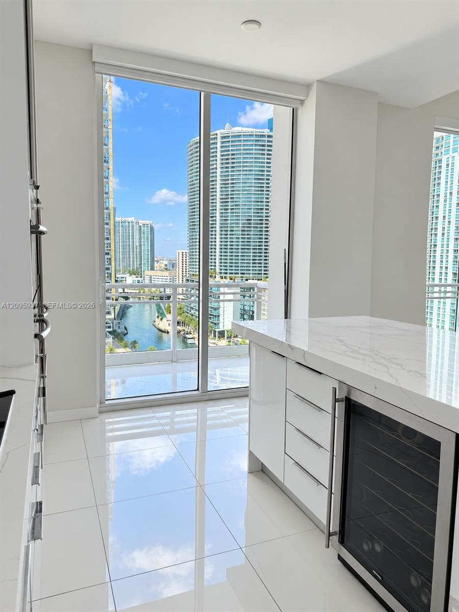 Asia Brickell Key · #1901 in Miami - Photo 21