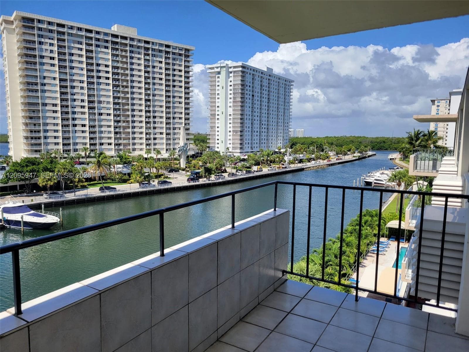 KINGS POINT IMPERIAL COND · #606 in Sunny Isles Beach - Photo 3