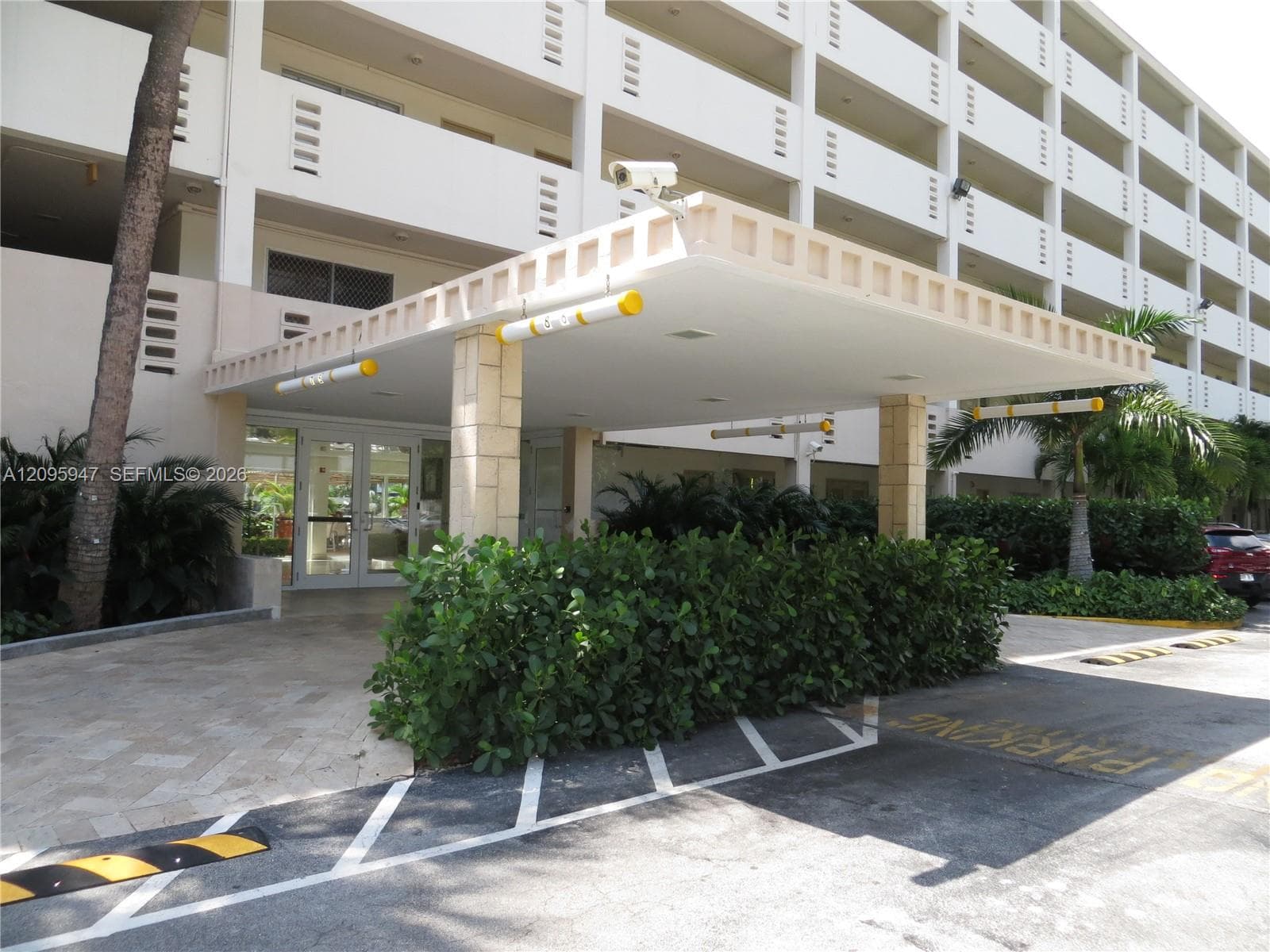 KINGS POINT IMPERIAL COND · #606 in Sunny Isles Beach - Photo 24
