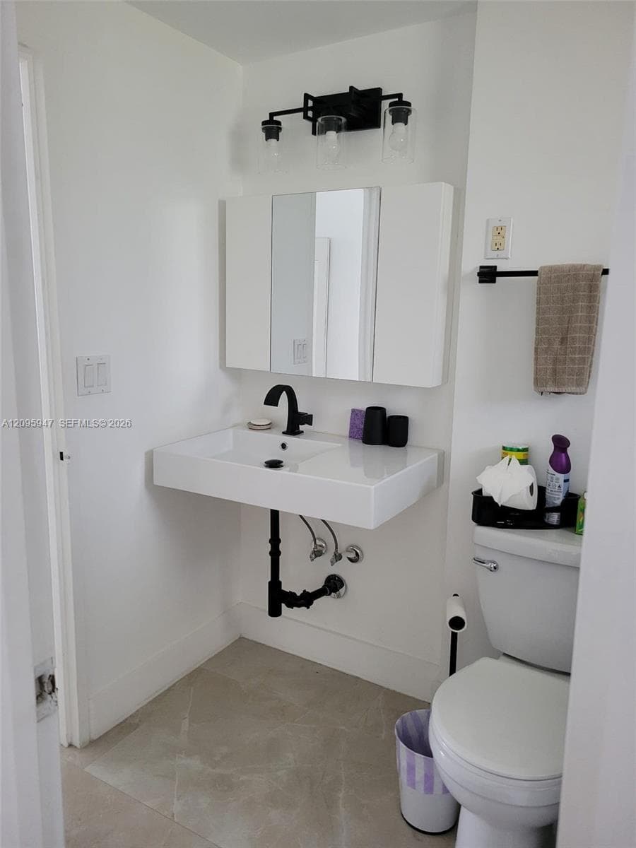 KINGS POINT IMPERIAL COND · #606 in Sunny Isles Beach - Photo 14