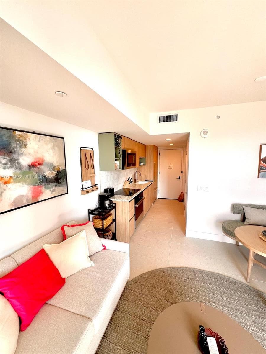 Gale Hotel & Residences (Natiivo) · #2508 in Miami - Photo 2