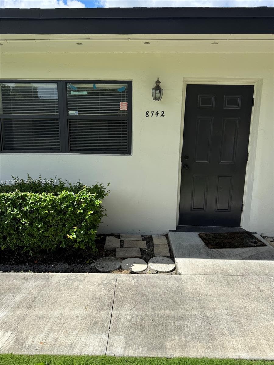 CAMBRIA HEIGHTS 1ST ADDN · #8742 in Palmetto Bay - Photo 1