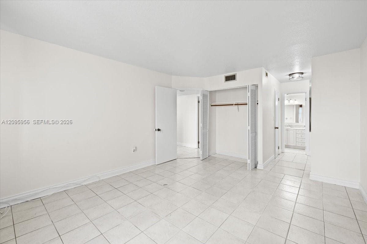 COMMODORE PLAZA CONDO · #1207 in Aventura - Photo 9