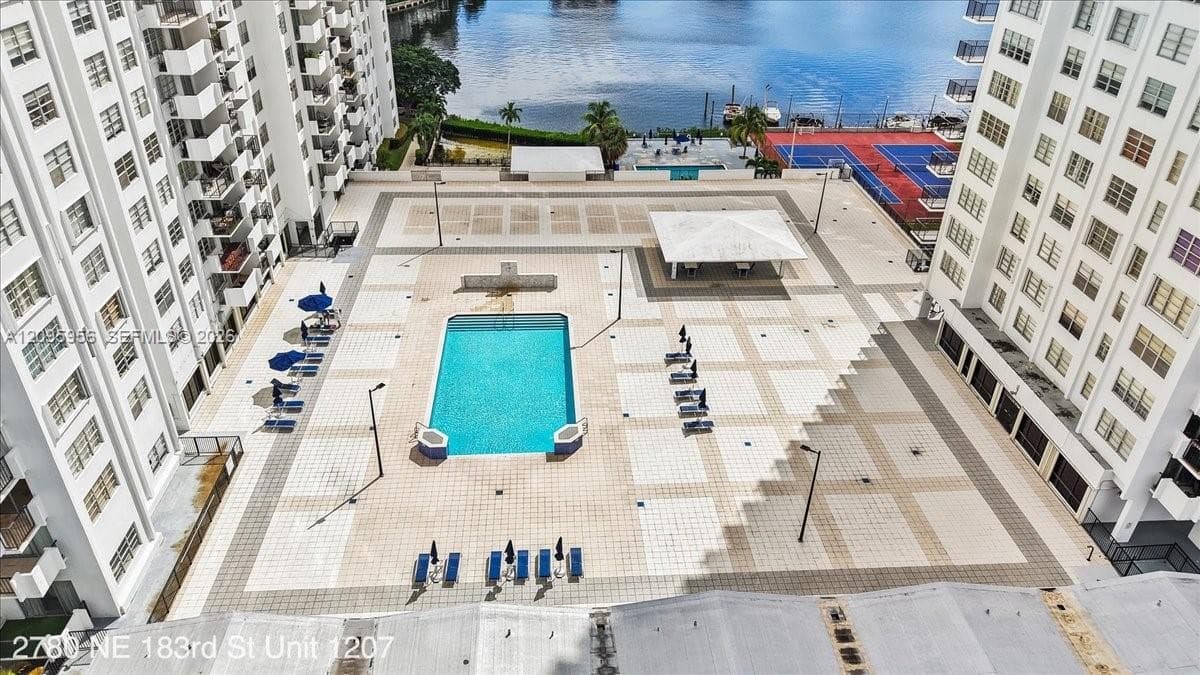 COMMODORE PLAZA CONDO · #1207 in Aventura - Photo 29