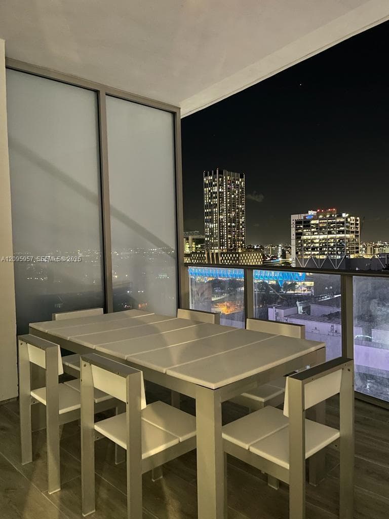 Paramount Miami Worldcenter · #1404 in Miami - Photo 20