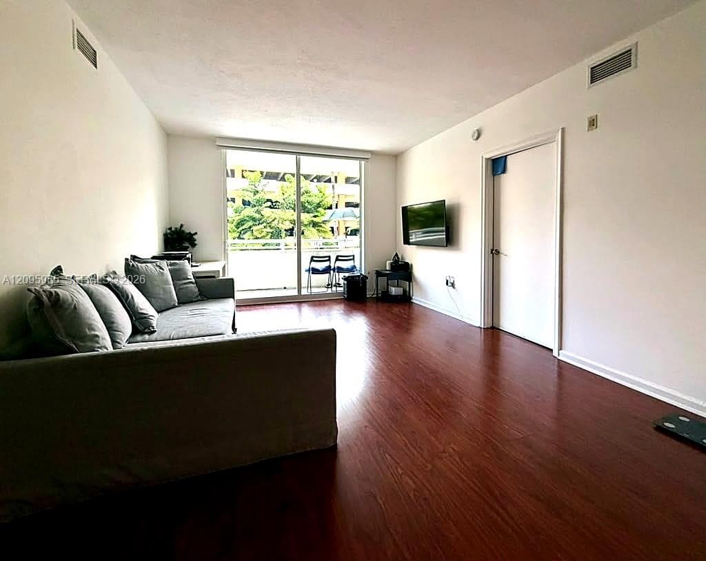 VENTURE AT AVENTURA WEST · #225 in Aventura - Photo 6