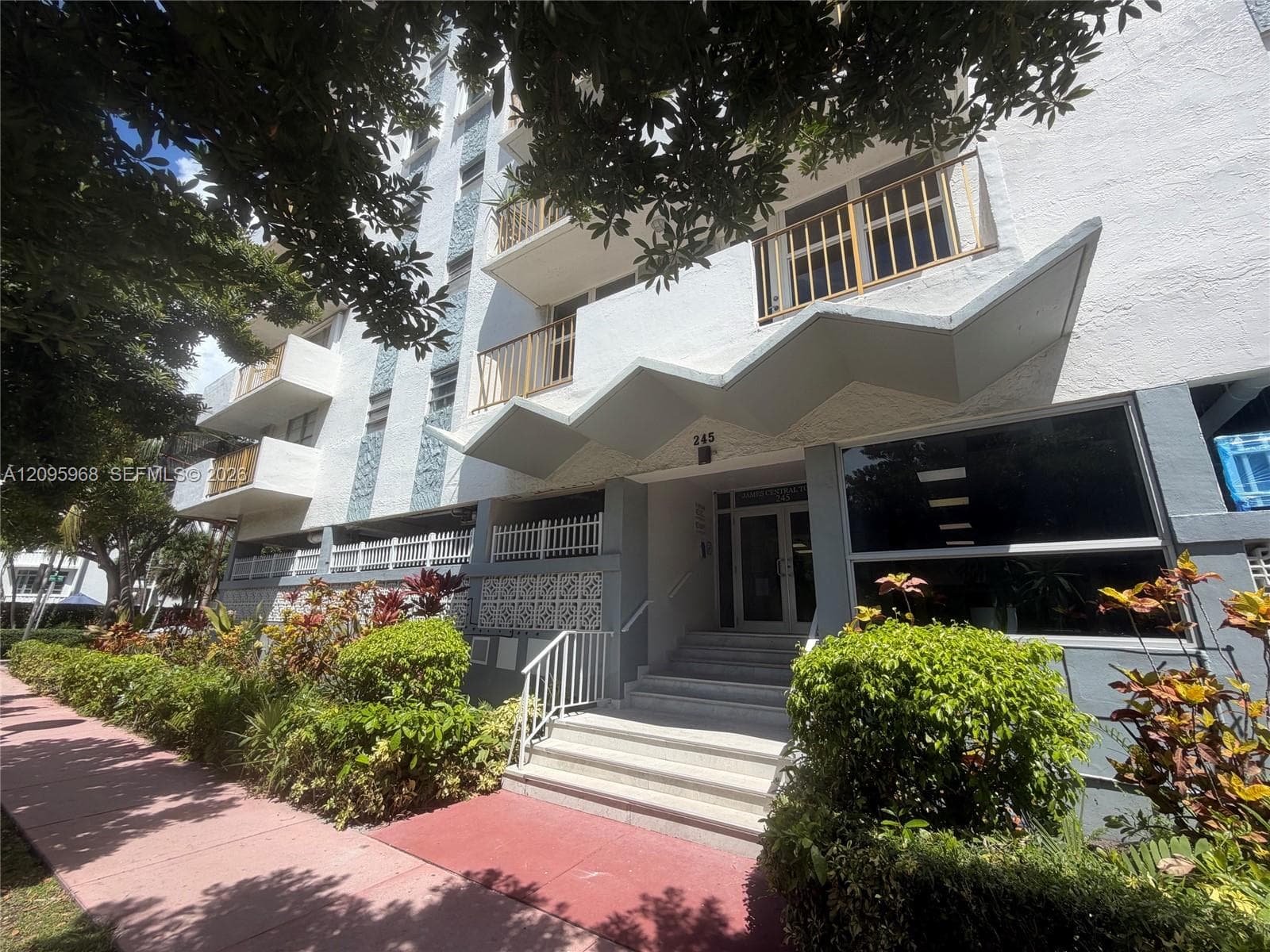 James Central Towers · #805 in Miami Beach - Photo 2