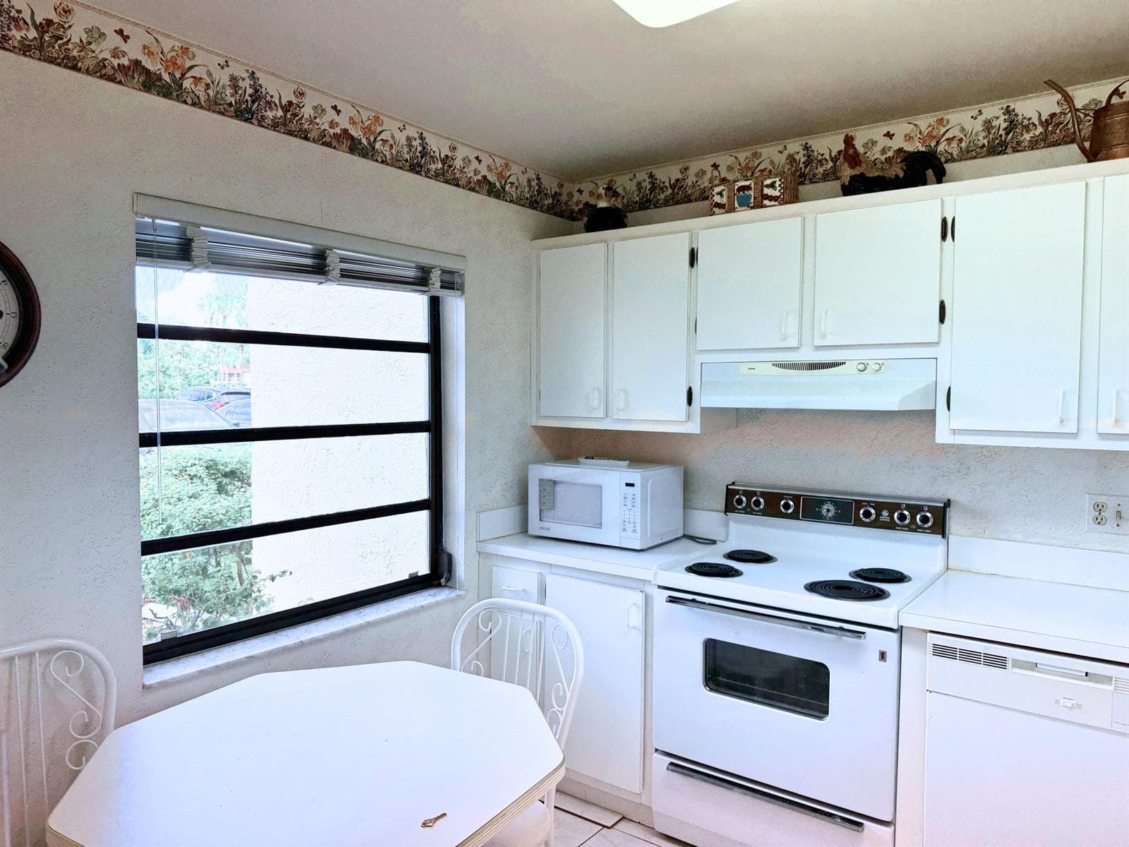 8410 Casa Del Lago E 27