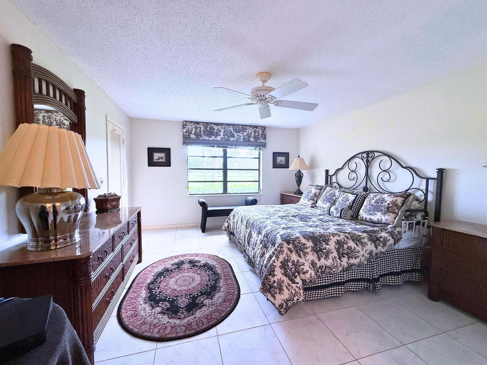 8410 Casa Del Lago E 18