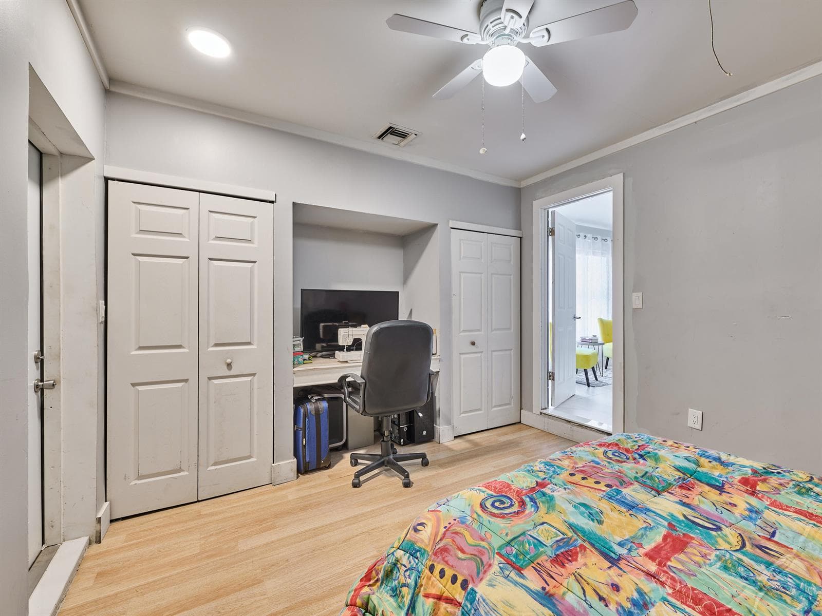 Bedroom