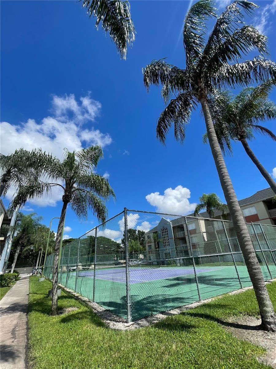 VILLA RUSTICA I CONDO · #202 in Hialeah - Photo 22