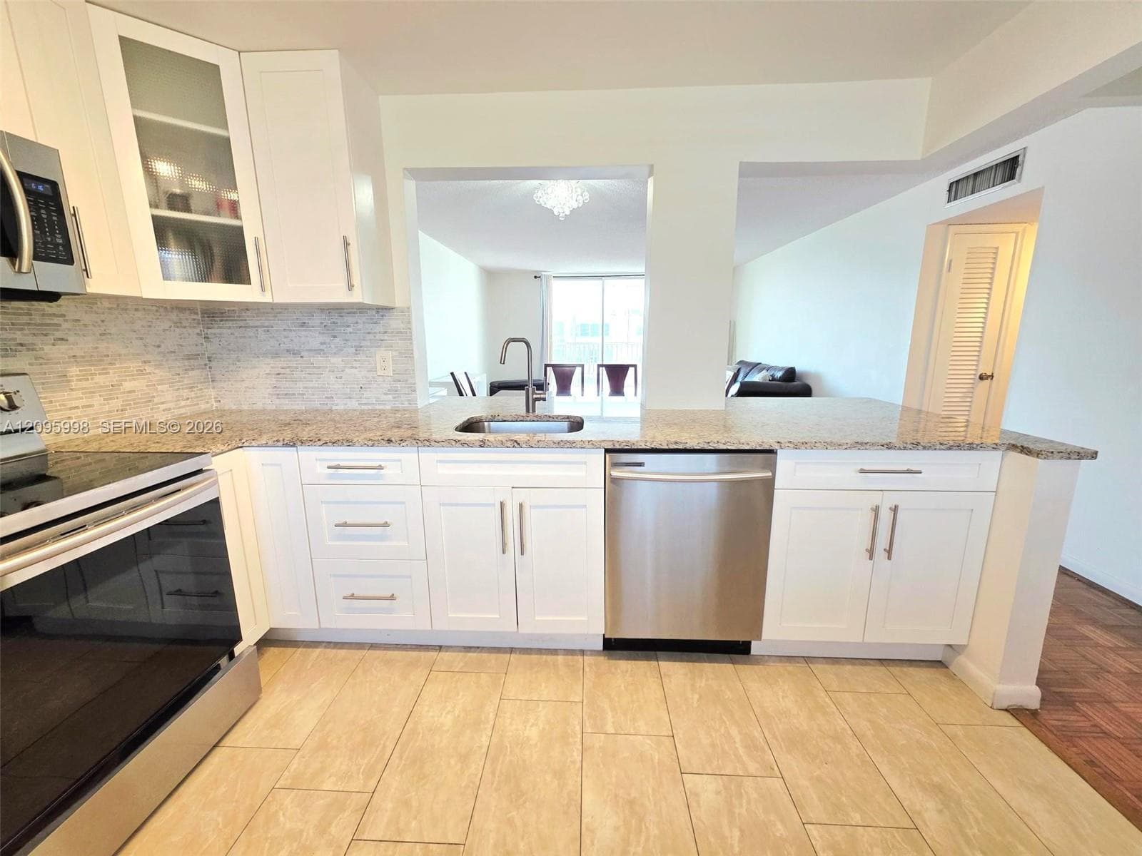 MEADOWBROOK TOWERS CONDO · #702 in Hallandale Beach - Photo 6