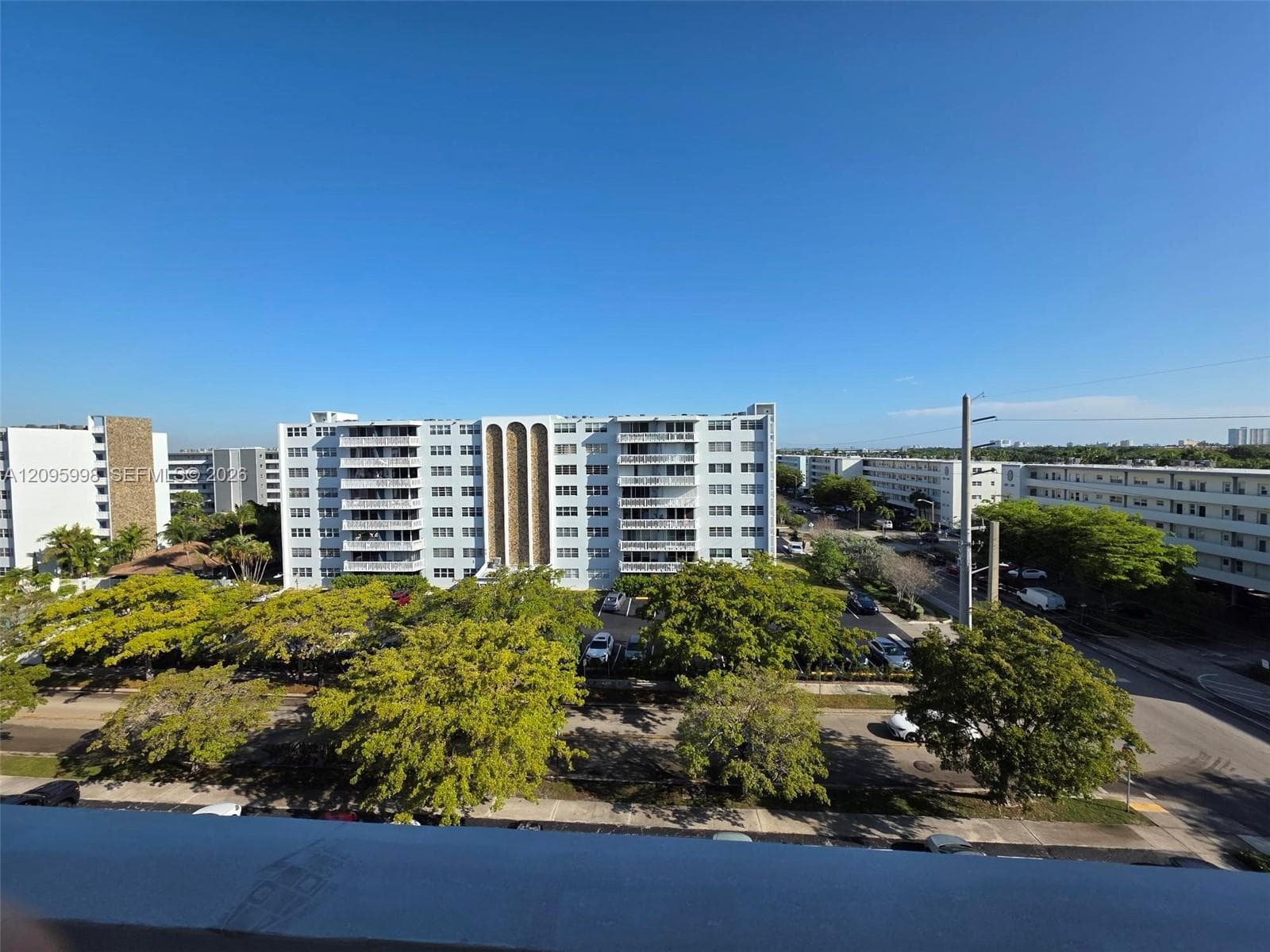 MEADOWBROOK TOWERS CONDO · #702 in Hallandale Beach - Photo 1