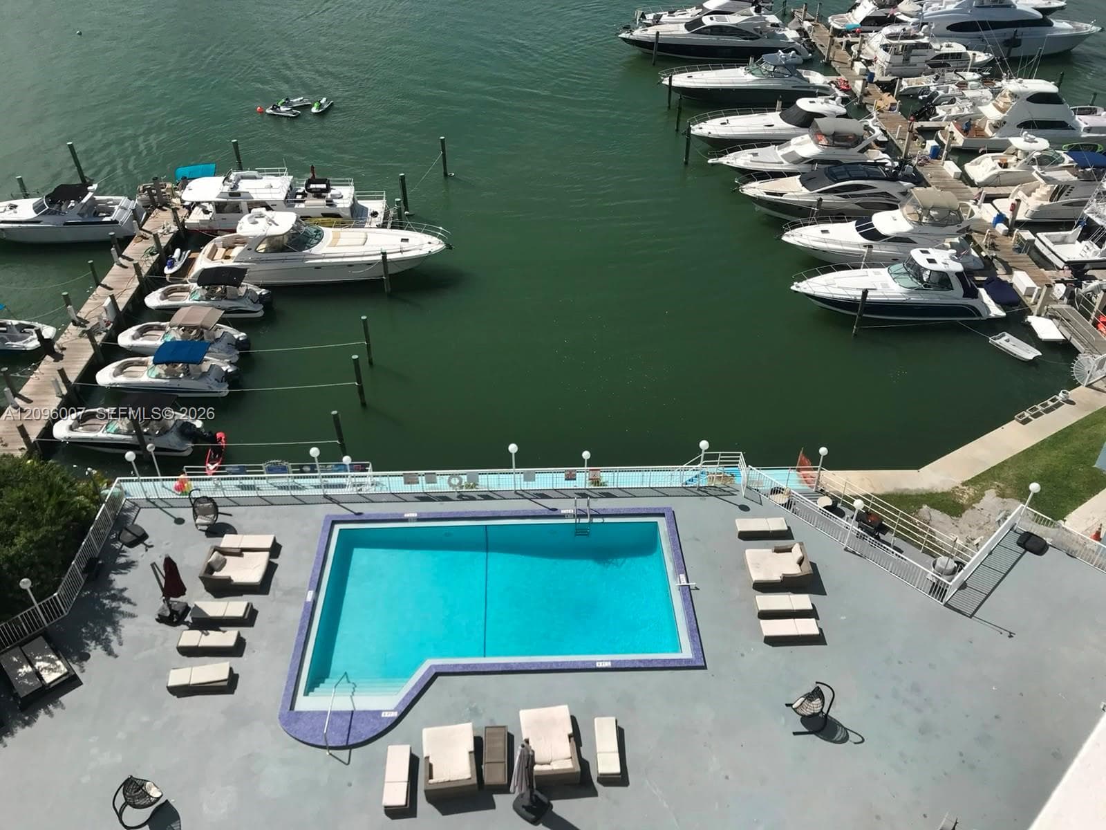 Bayshore Yacht & Tennis Club · #1010 in North Bay Village - Photo 2