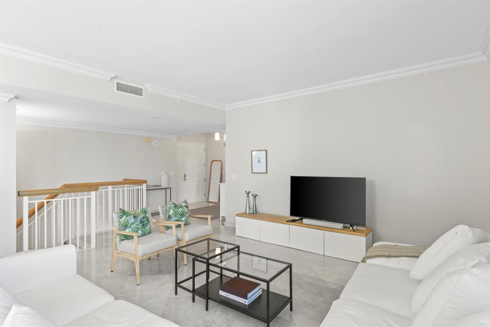 1063 Hillsboro Mile, 206 - 7.jpg-FULL