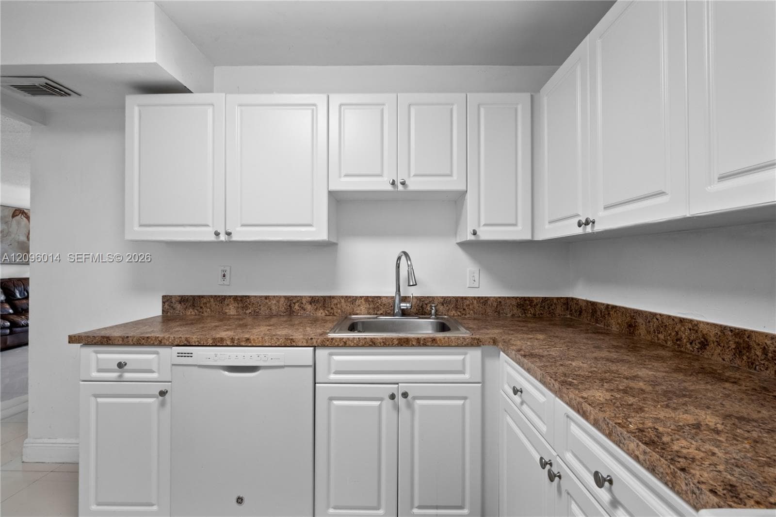 KINGS CREEK SO CONDO · #D-210 in Miami - Photo 16