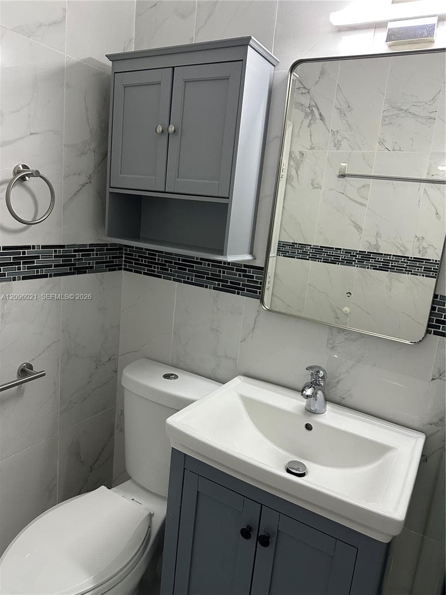 2775 SW 1st St #1 photo 36