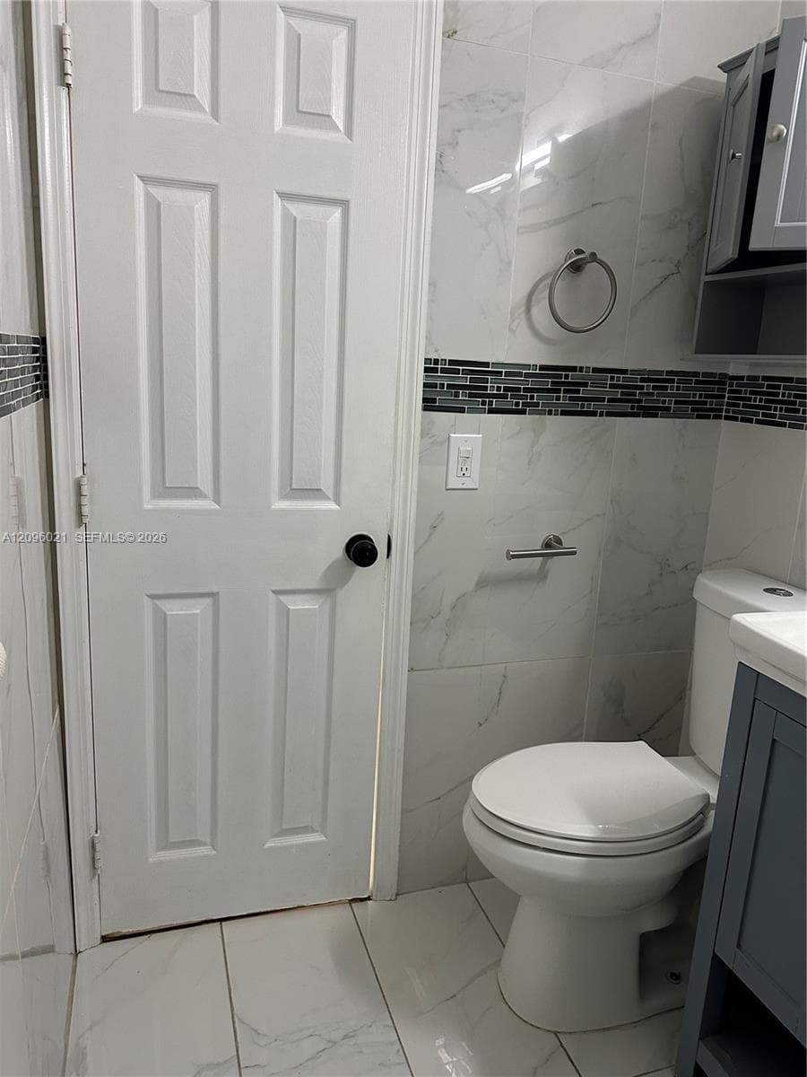 2775 SW 1st St #1 photo 35