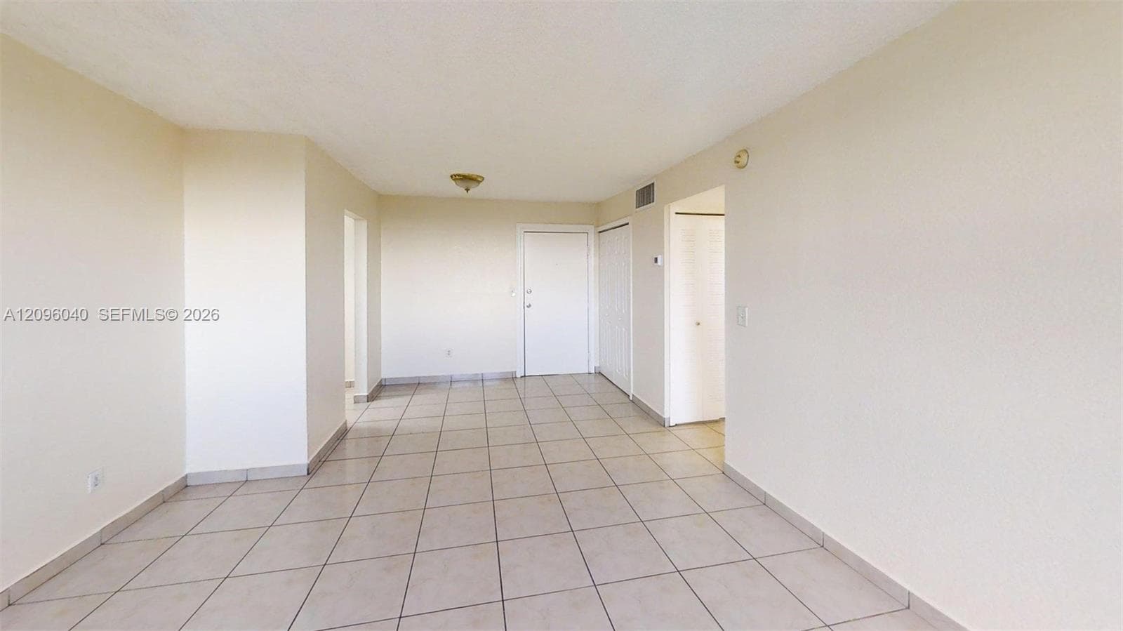 LAS ESTRELLAS CONDO · #407 in Hialeah - Photo 7
