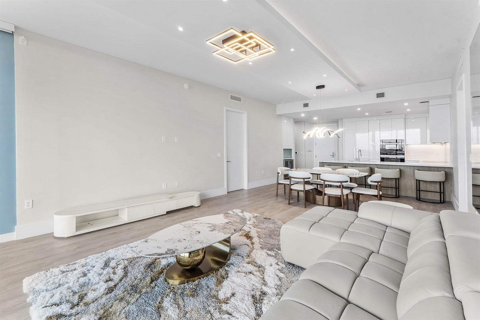 012-220LakeShoreDrive-917-LakePark-FL-33