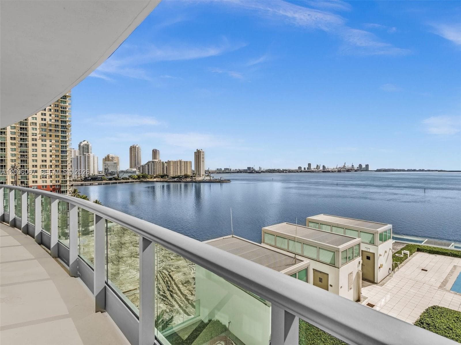 Jade Brickell · #901 in Miami - Photo 24
