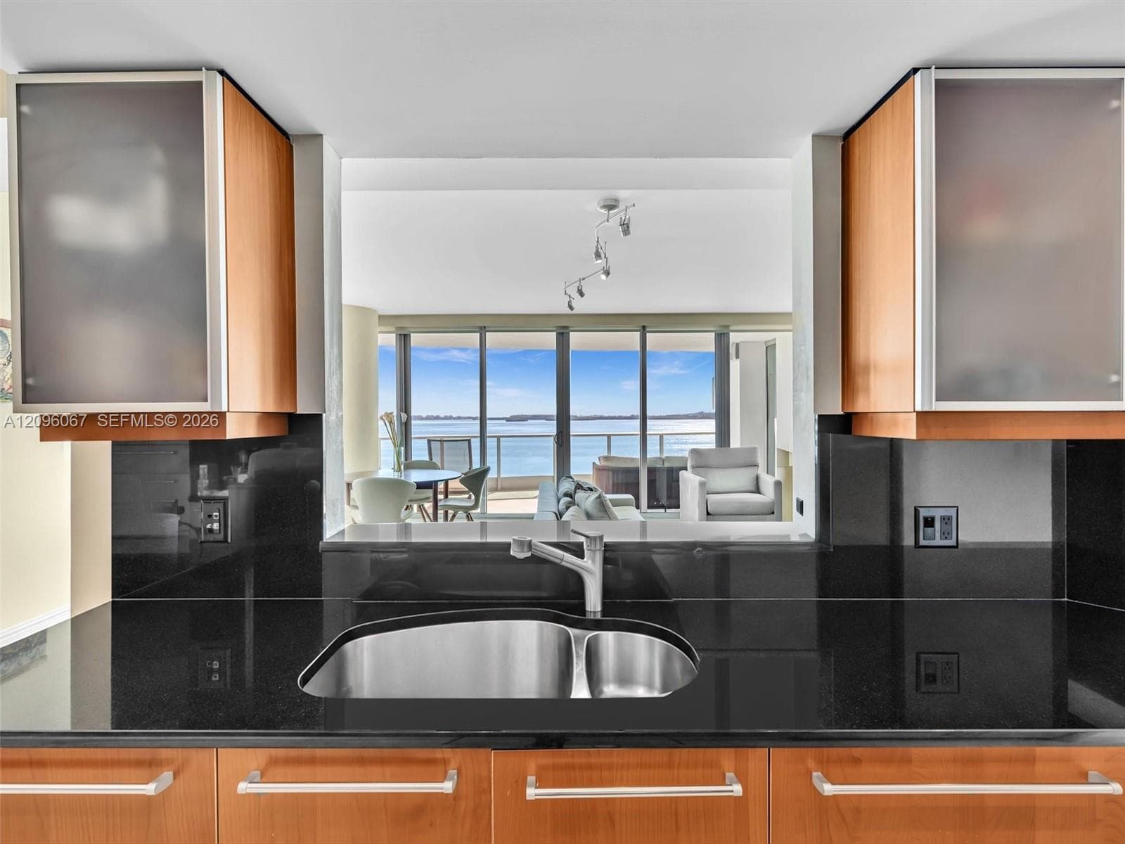 Jade Brickell · #901 in Miami - Photo 15