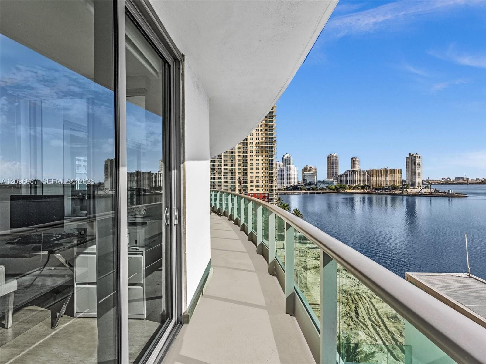 Jade Brickell · #901 in Miami - Photo 25