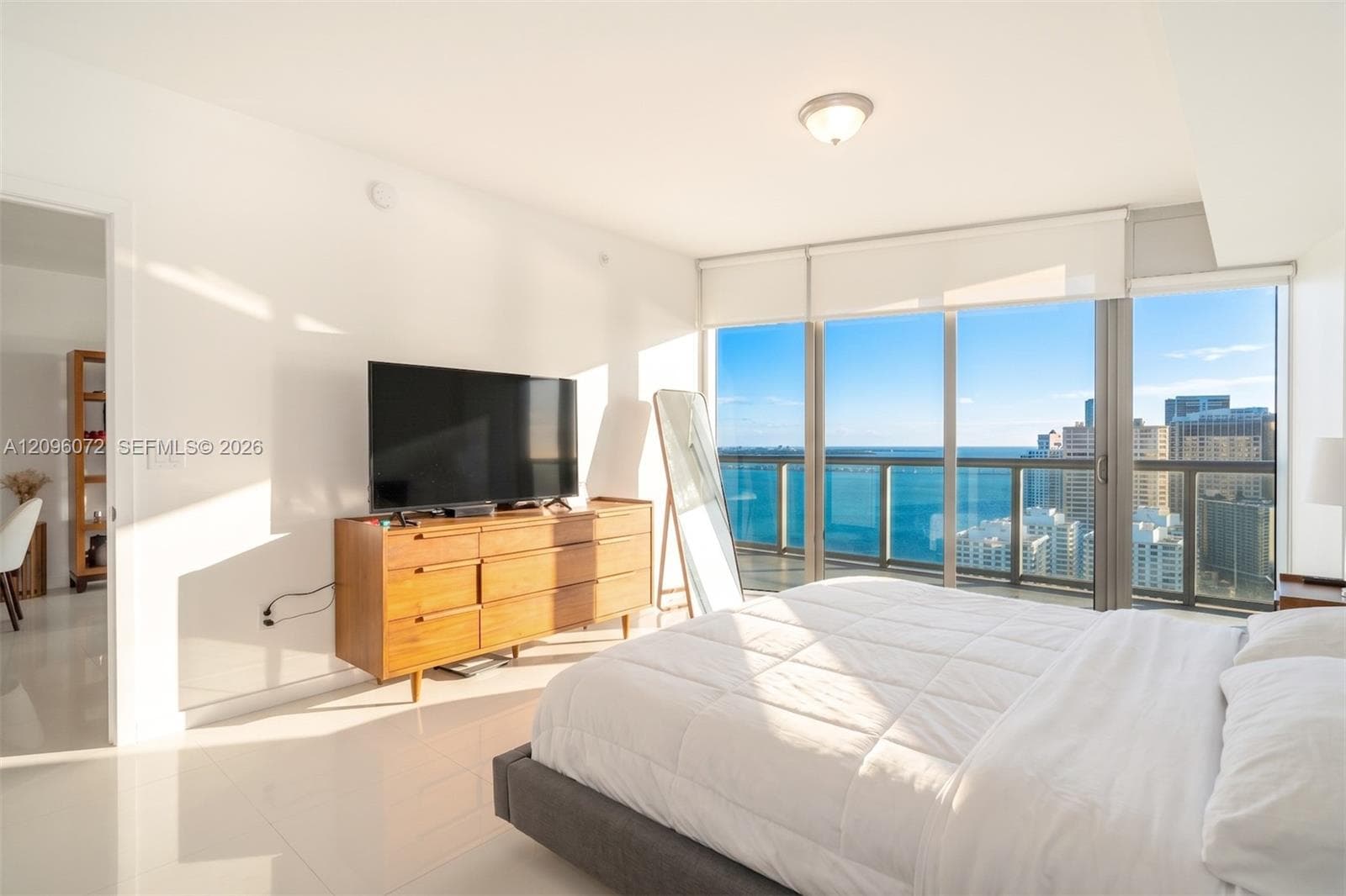 Icon Brickell II · #3207 in Miami - Photo 14