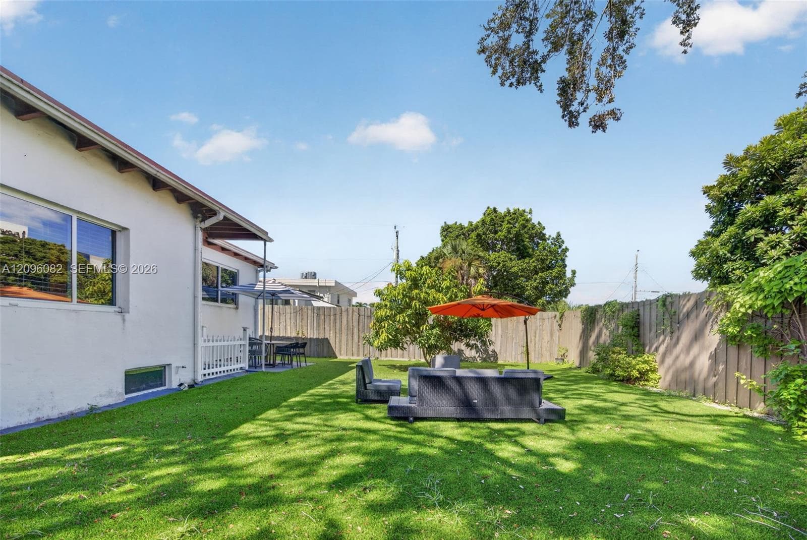 2611 SW 19th Ter photo 13