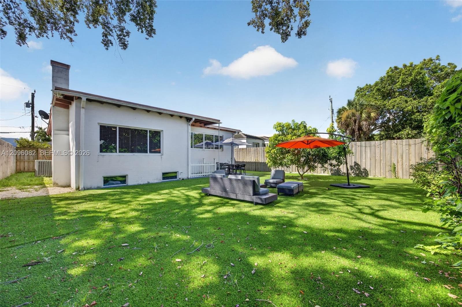 2611 SW 19th Ter photo 12