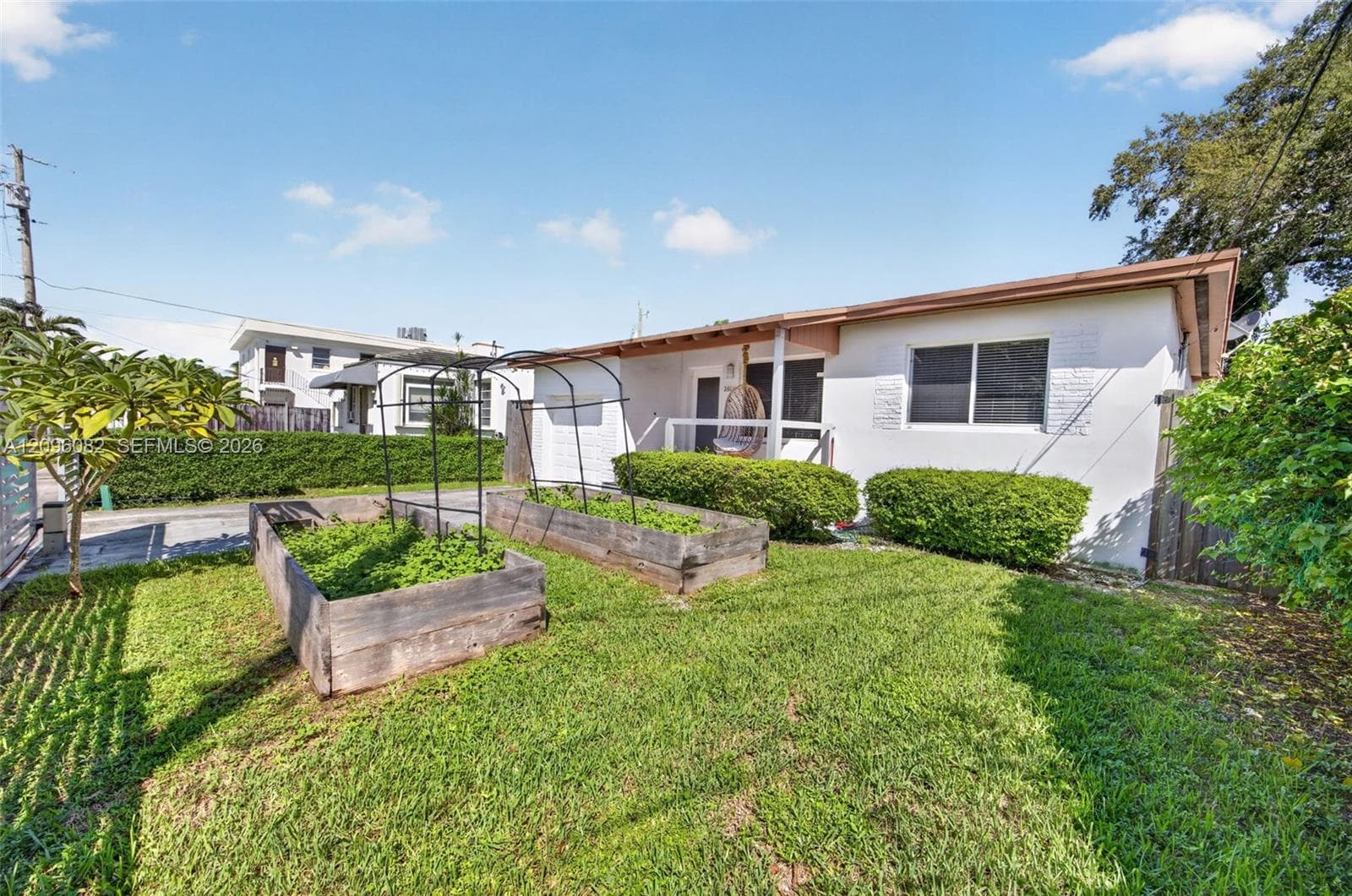 2611 SW 19th Ter photo 7
