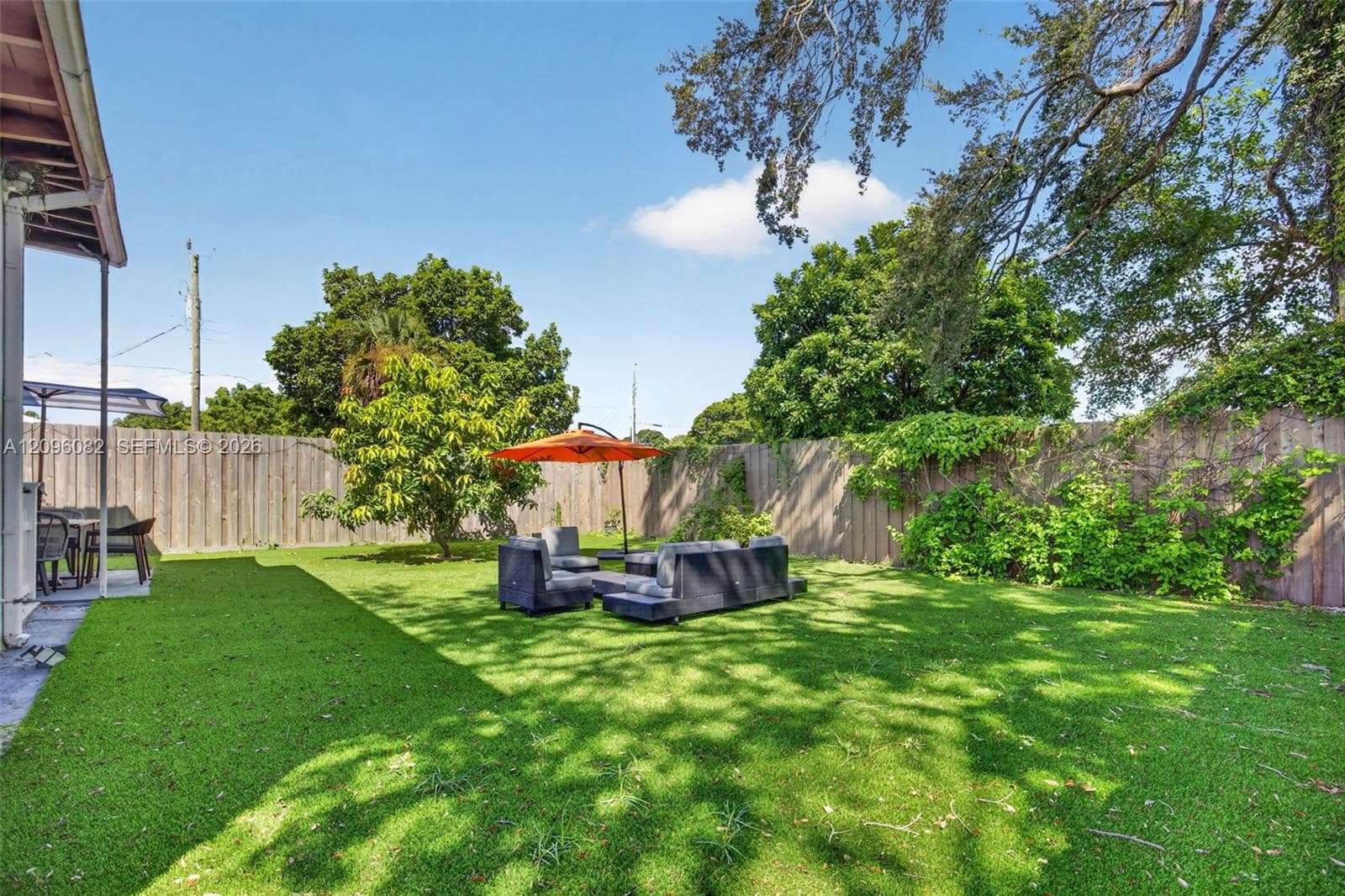 2611 SW 19th Ter photo 15