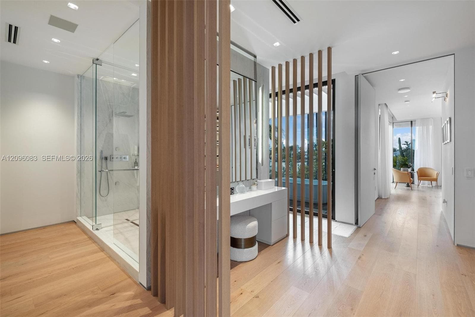 226 W Rivo Alto Dr photo 23