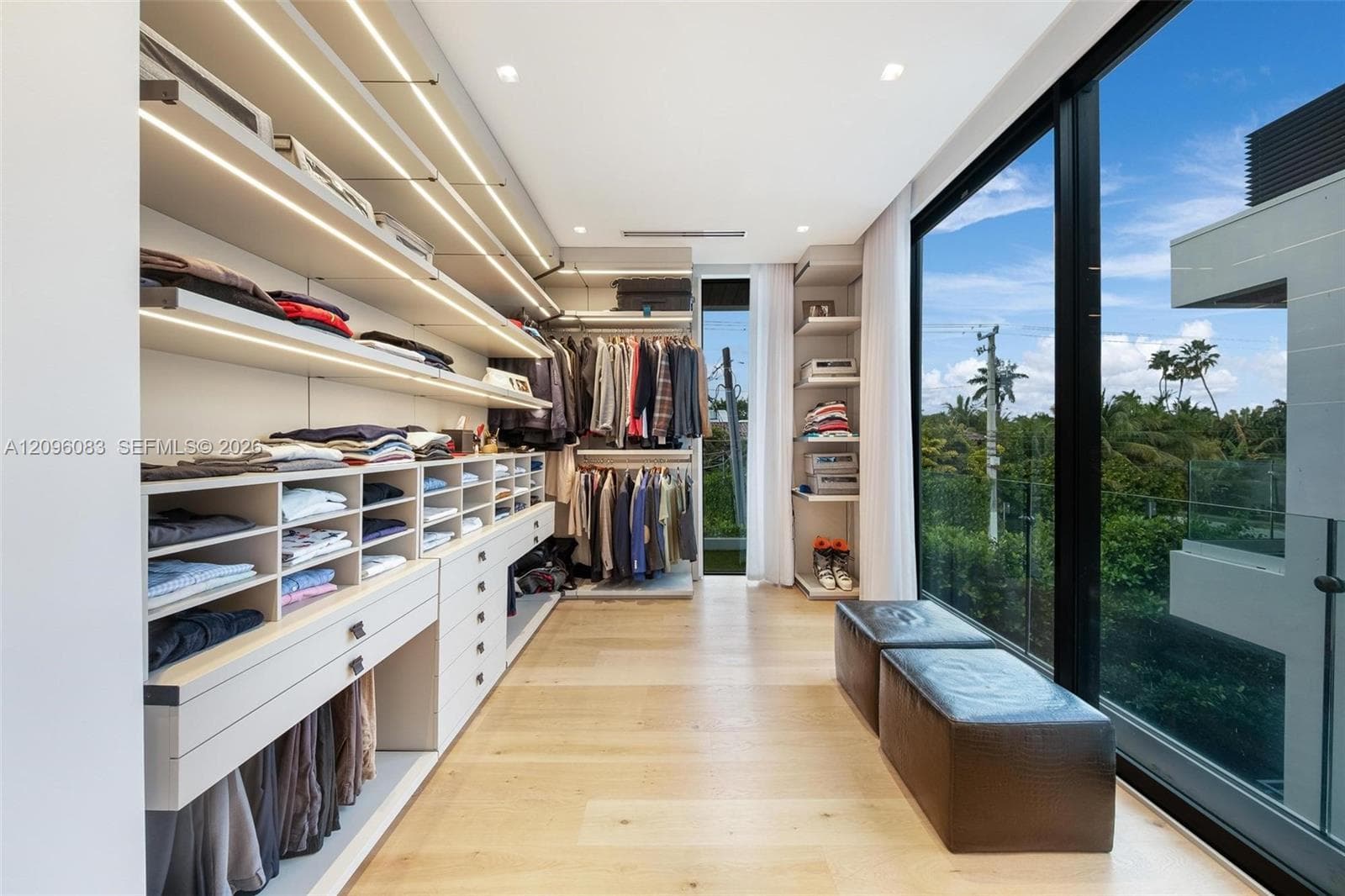 226 W Rivo Alto Dr photo 27
