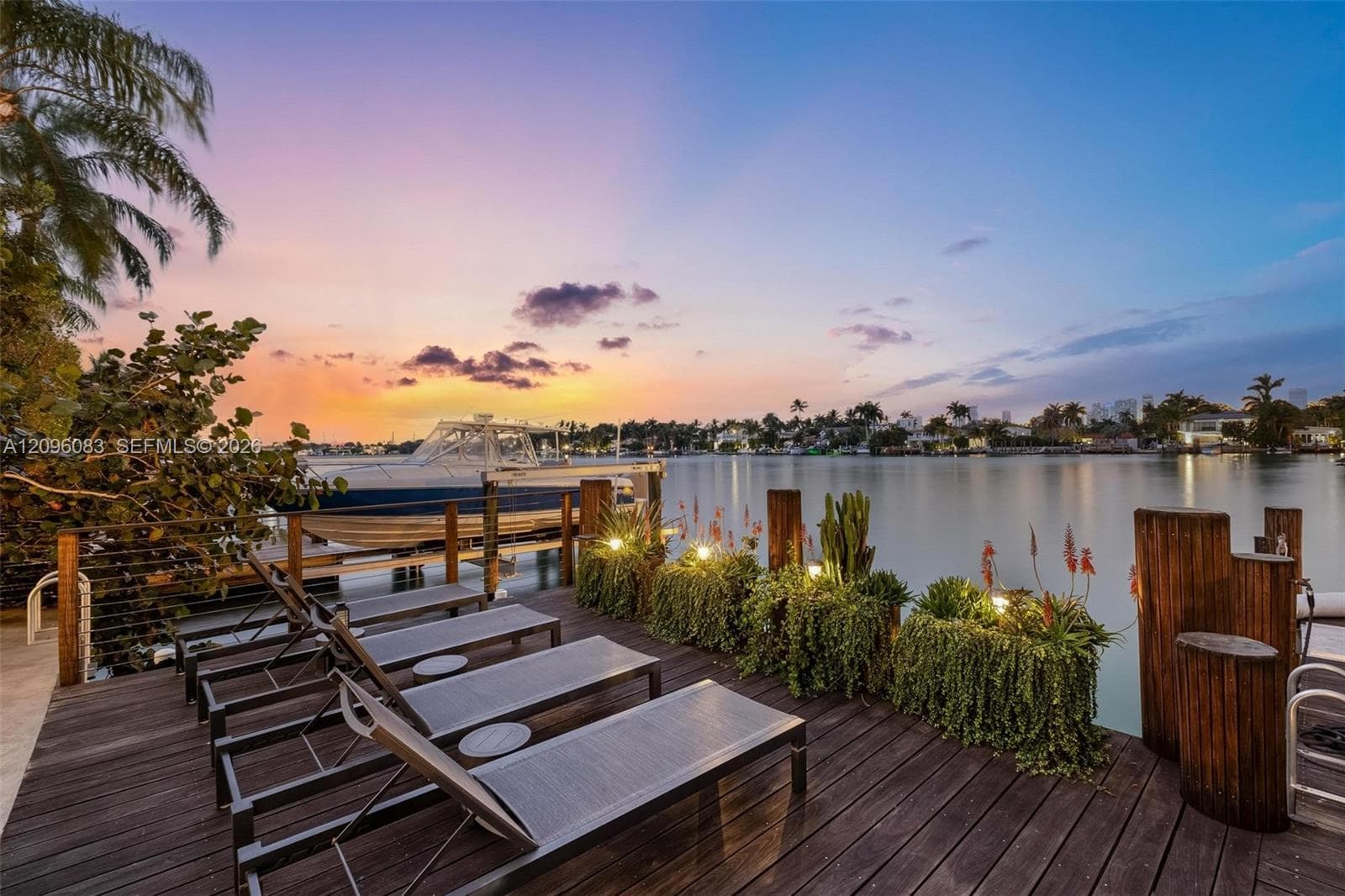 226 W Rivo Alto Dr photo 13